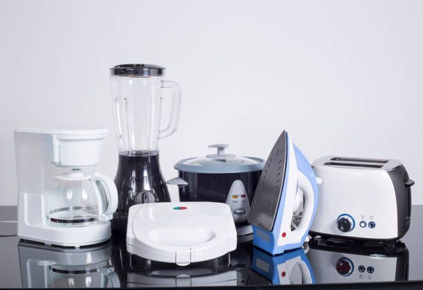 Pequenos eletrodomésticos: máquina de café, liquidificadora, tostadeira e ferro